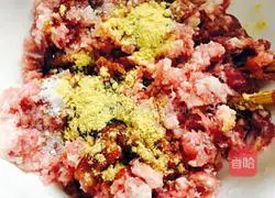 Illustration of how to make wontons with abalone sauce 2