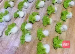 Illustration of how to make cabbage dumplings 8