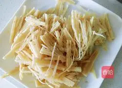 Illustration of how to make loofah and egg fried cakes 1