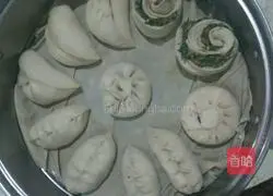 Moon buns...Illustration of how to make fennel meat filling 21