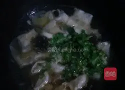 Illustration of how to make delicious wontons 10