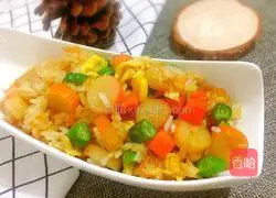 Illustration of how to make fried rice with crab meat, sticks and eggs 11