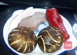 Illustration of how to make shredded pork noodles 3