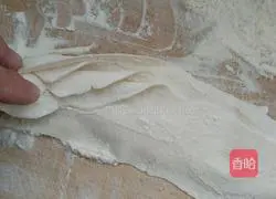 Illustration of how to make baby complementary food noodles 2