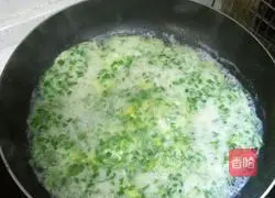 Illustration of how to make pan-fried chive egg pancake 7