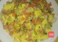 Illustration of how to make egg fried rice 6