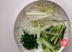 Illustration of how to make fried rice 1