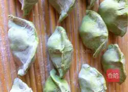 Illustration of how to make jade dumplings 4