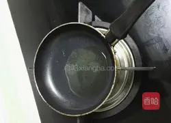 Illustration of how to make scallion pancakes 6