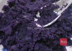 Illustration of how to make crystal purple potato dumplings 3