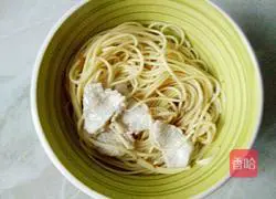 Illustration of how to make spicy sauce noodles 7