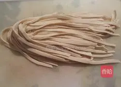 Illustration of how to make soup noodles 1