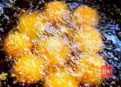 Illustration of how to make fried glutinous rice balls 5