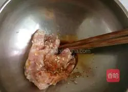 Illustration of how to make wontons 1