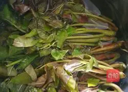 Illustration of how to make toon omelette 1