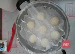 Illustration of how to make homemade low-sugar white steamed buns with bread machine 6