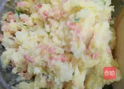 Illustration of how to make pan-fried potato pancakes 4