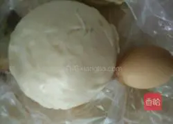 Illustration of how to make fried steamed buns 1