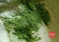 Illustration of how to make green steamed buns 1