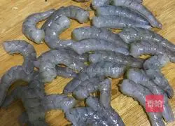 Three fresh dumplings Practice illustration 2