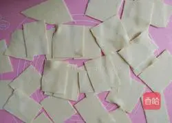 Illustration of how to make wontons 11