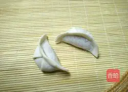 Illustration of how to make celery and fresh meat dumplings 15