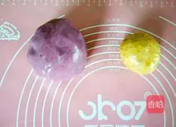 Illustration of how to make orange and purple sweet potato dumplings 7