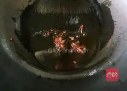 Illustration of how to make dumpling stuffing 9