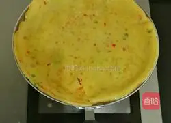 Illustration of making double pepper egg pancake 6