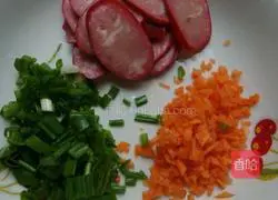 Illustration of making sausage fried rice 2 