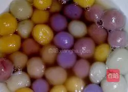 Illustration of how to make homemade colorful glutinous rice balls 7