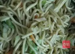 Illustration of how to make fried noodles 10