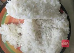 Illustration of how to make egg fried rice 3