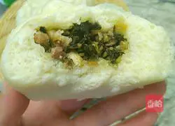 Illustration of how to make steamed buns stuffed with dried radish and vegetables 16