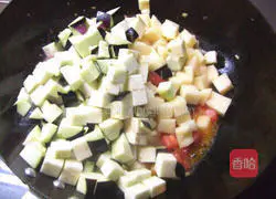 Illustration of how to make noodles with shiitake mushrooms and diced tomatoes 2