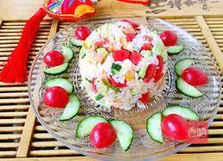 Illustration of how to make ham sausage and egg fried rice 8