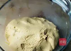 Illustration of how to make golden glutinous rice balls 3