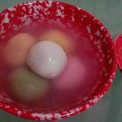 Colorful sesame glutinous rice balls