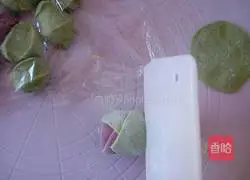 Illustration of how to make rose steamed buns 13