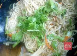 Xinjiang fried noodles recipe 10