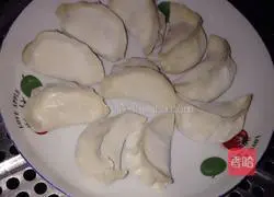 Illustration of how to make corn dumplings 9