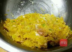 Illustration of how to make square melon buns 11