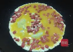 Illustration of how to make tomato and duck egg fried rice 6