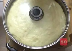 Illustration of how to make milk-flavored steamed buns 1