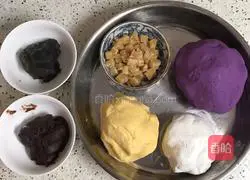 Illustration of how to make three-color glutinous rice balls 2