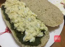 Green Egg and Ham Sandwich Recipe 6