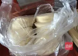 Illustration of how to make pork dumplings 6