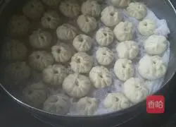 Illustration of how to make meat buns 5