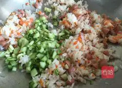 Illustration of how to make shrimp fried rice 7