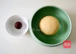 Illustration of how to make Pooh bean paste steamed buns 9